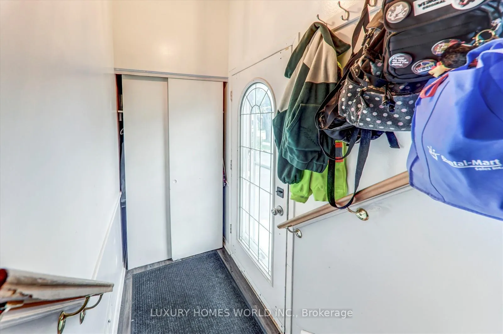 Photo 5 of 301 Archdekin Drive, Brampton, Madoc — HOMEH
