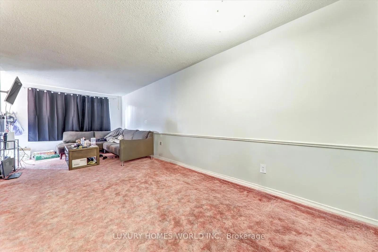 Photo 6 of 301 Archdekin Drive, Brampton, Madoc — HOMEH