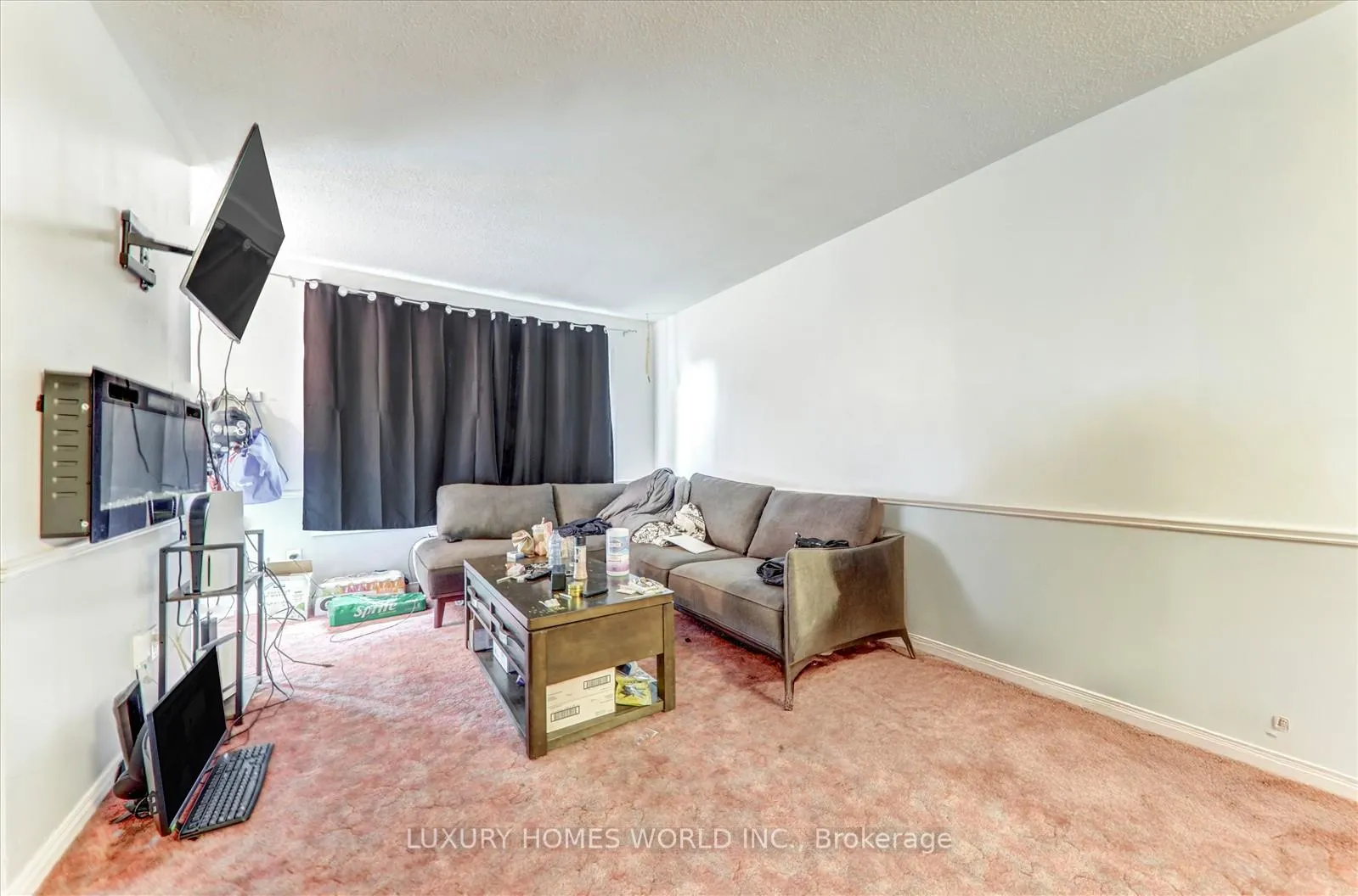 Photo 8 of 301 Archdekin Drive, Brampton, Madoc — HOMEH