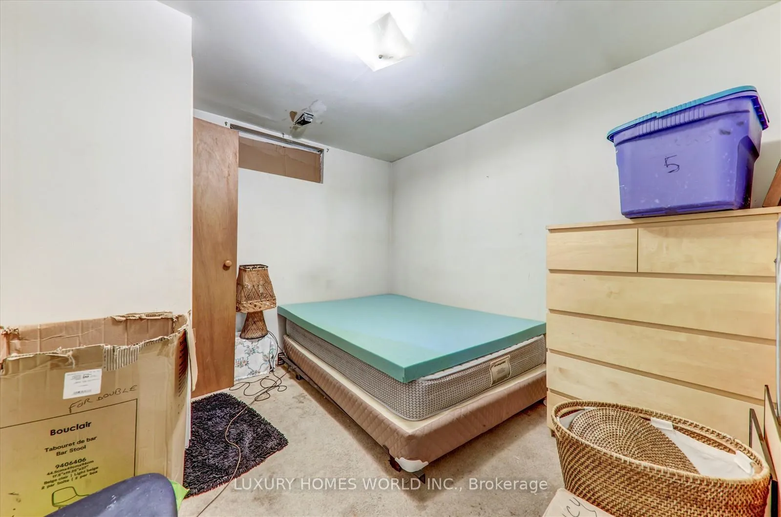 Photo 15 of 301 Archdekin Drive, Brampton, Madoc — HOMEH