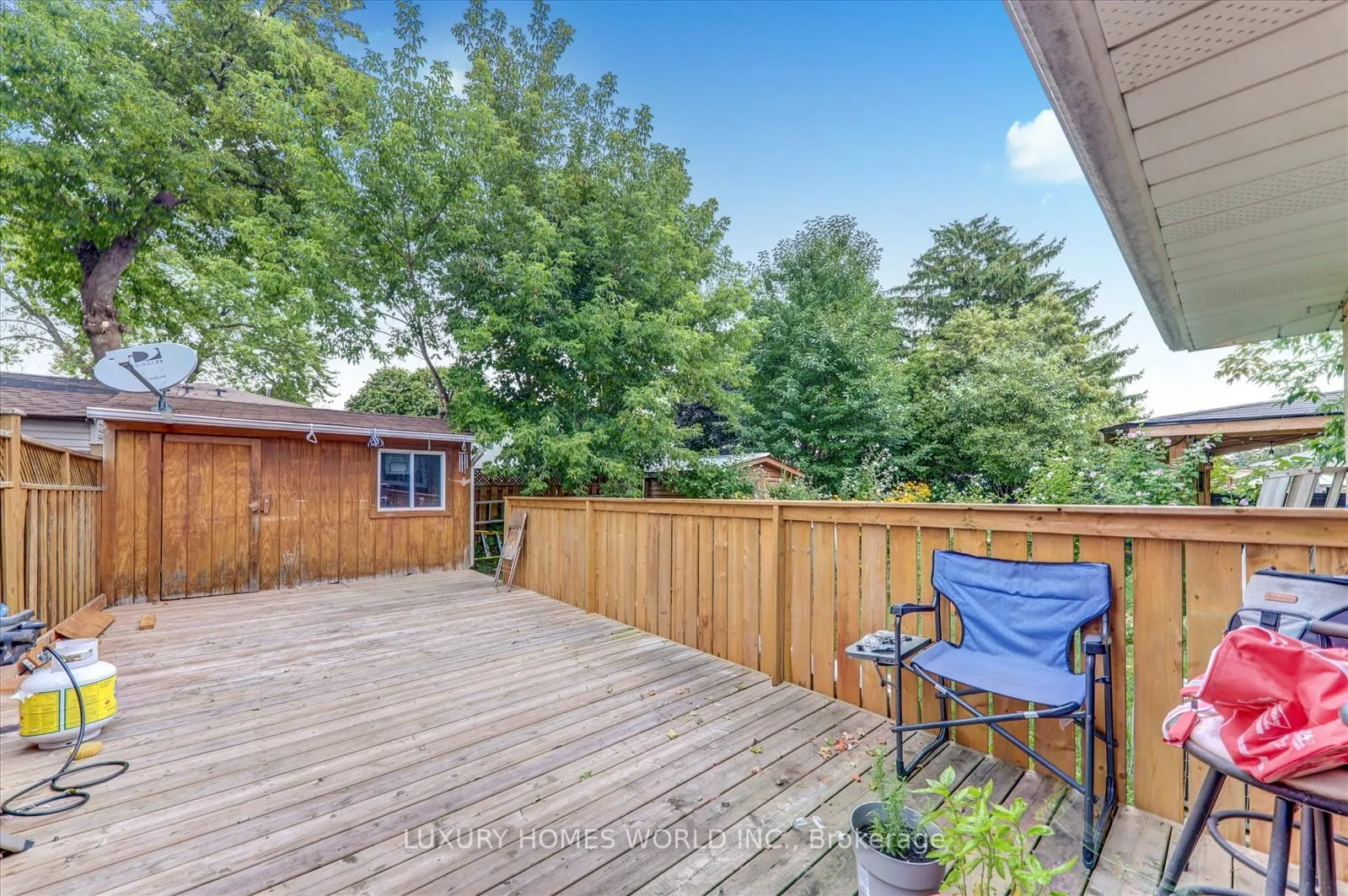 Photo 24 of 301 Archdekin Drive, Brampton, Madoc — HOMEH