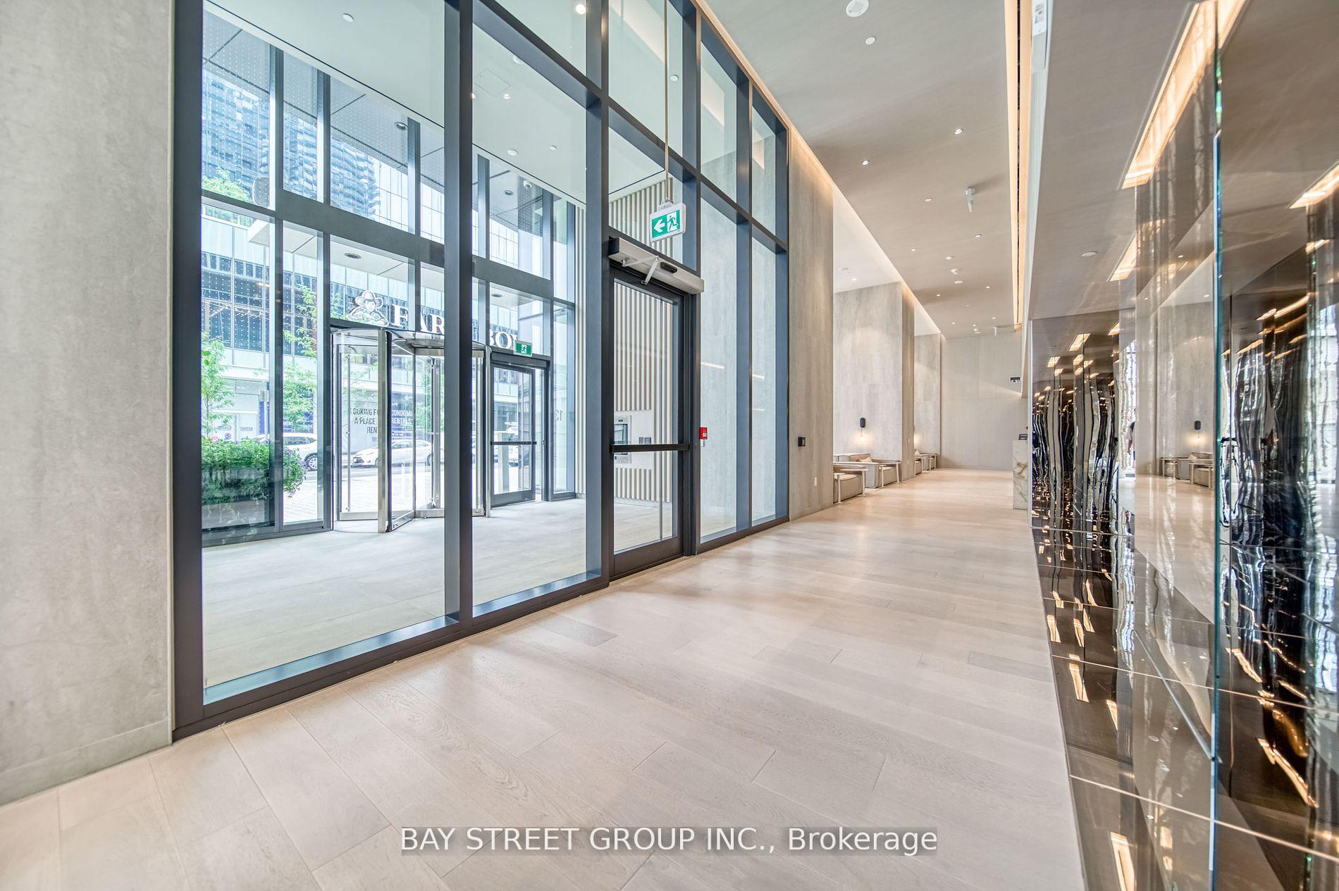Photo 4 of Unit 3905, 138 Downes Street, Toronto, Waterfront Communities — HOMEH