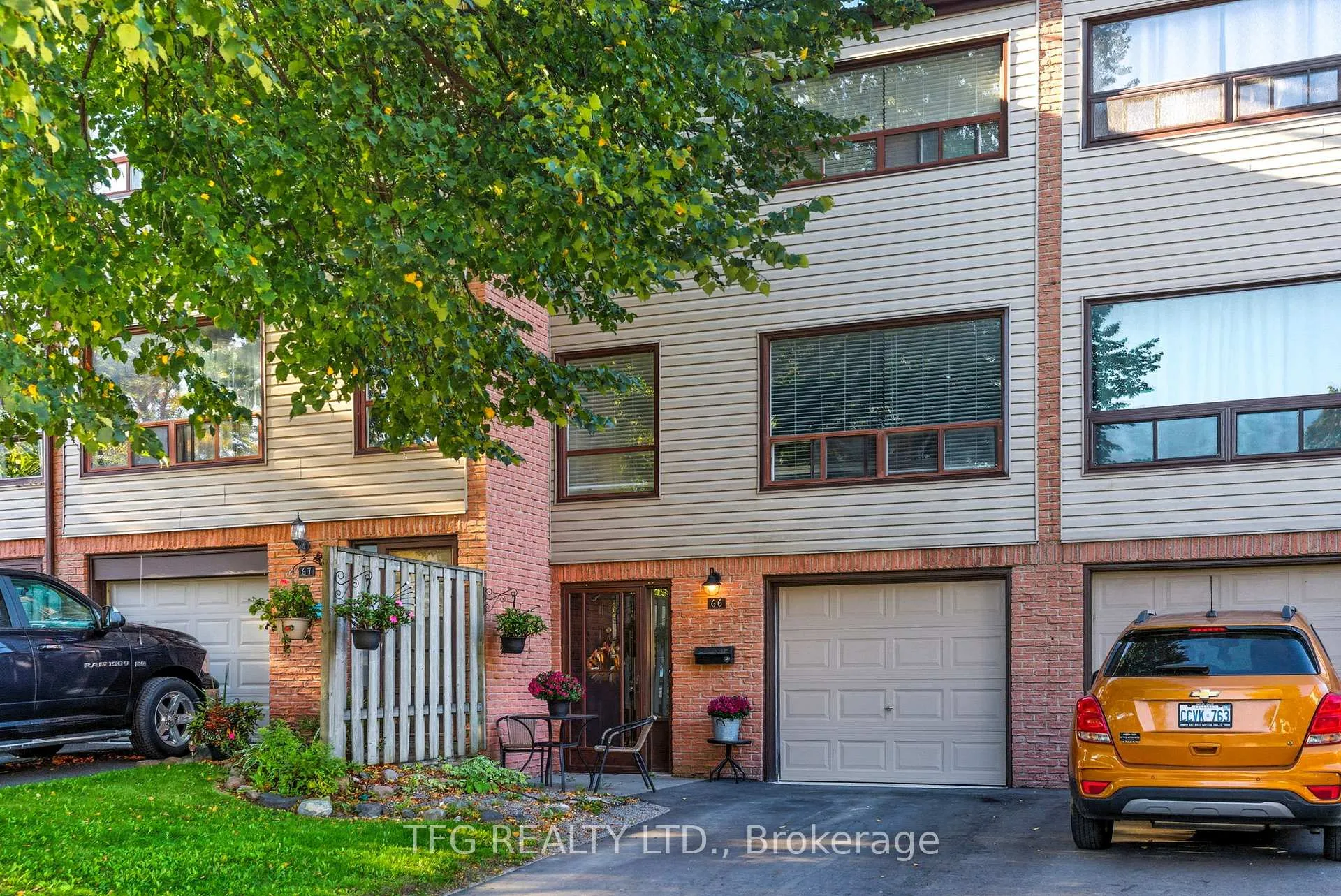 Front of 66 Parklane Circle