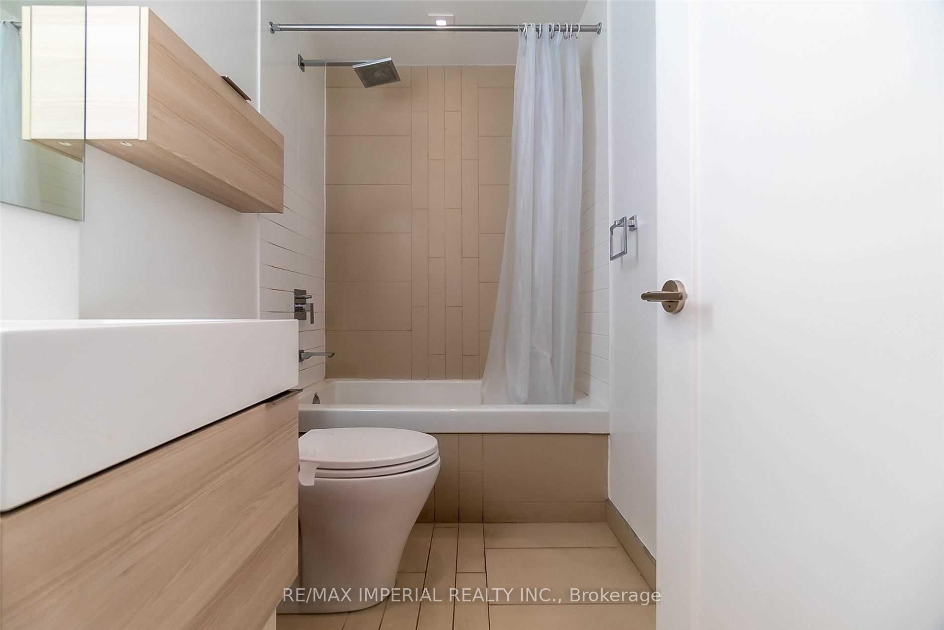 Photo 9 of Unit 1306, 88 Scott Street, Toronto, Church-Yonge Corridor — HOMEH