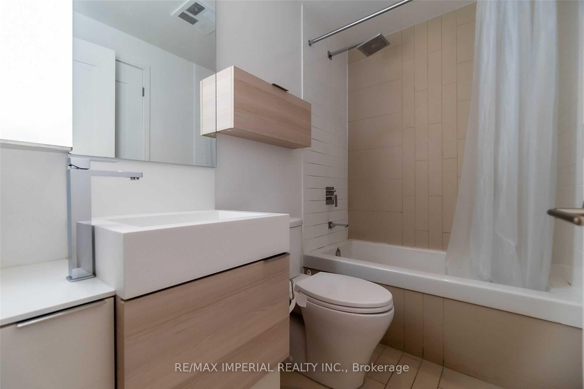 Photo 12 of Unit 1306, 88 Scott Street, Toronto, Church-Yonge Corridor — HOMEH