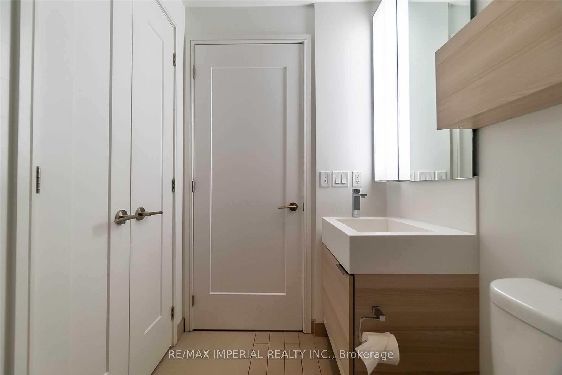Photo 13 of Unit 1306, 88 Scott Street, Toronto, Church-Yonge Corridor — HOMEH