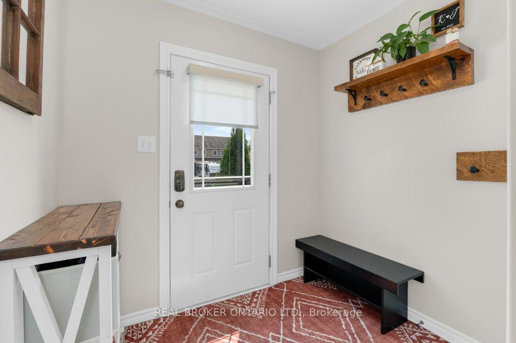 Photo 3 of 105 Banting Crescent, Essa, Angus — HOMEH