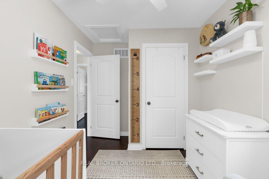 Photo 24 of 105 Banting Crescent, Essa, Angus — HOMEH