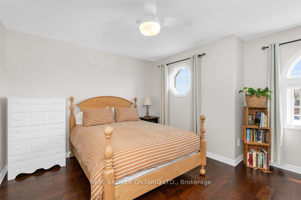 Photo 26 of 105 Banting Crescent, Essa, Angus — HOMEH