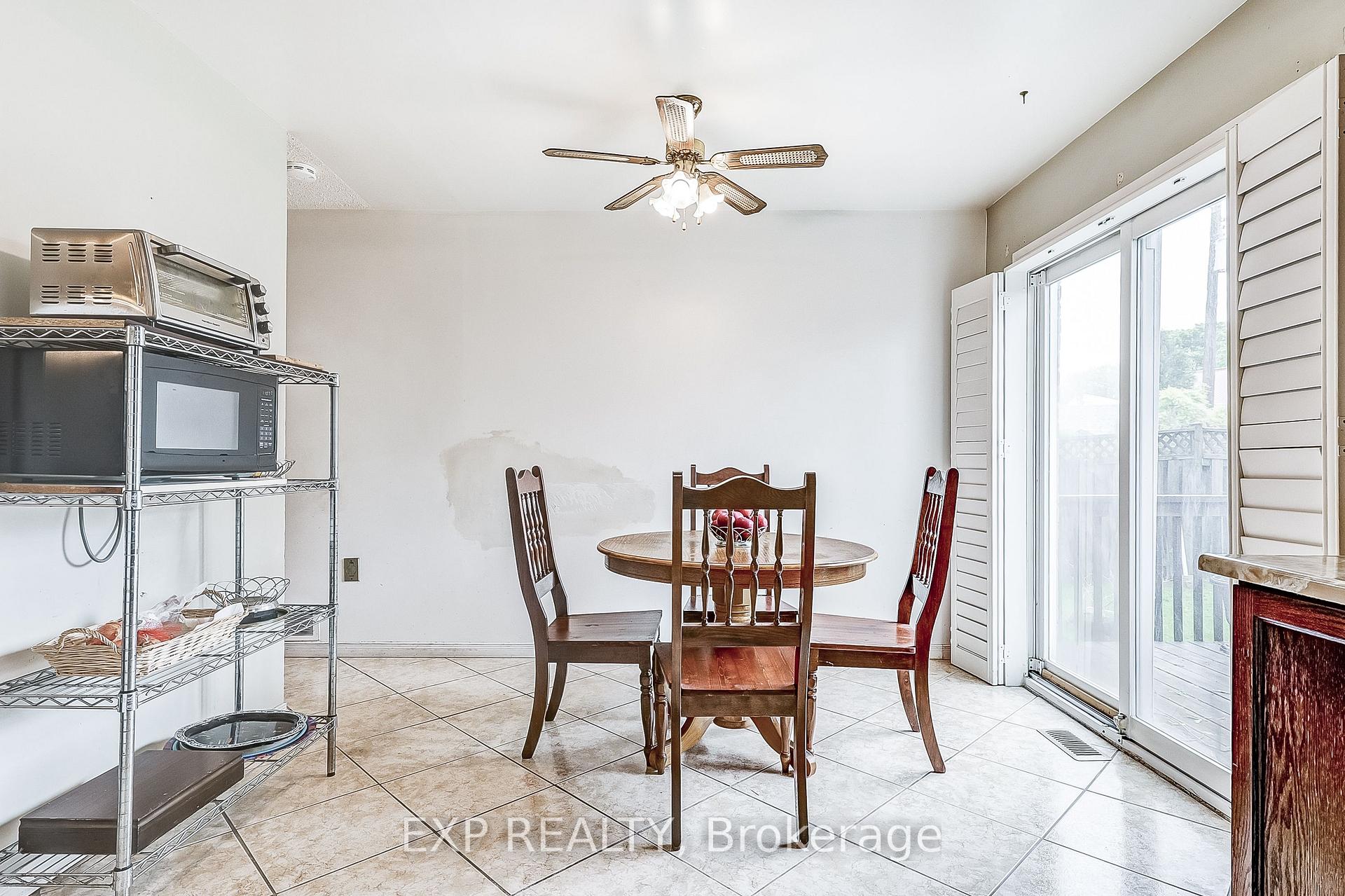 Photo 10 of 19 Blackburn Crescent, Ajax, Central — HOMEH
