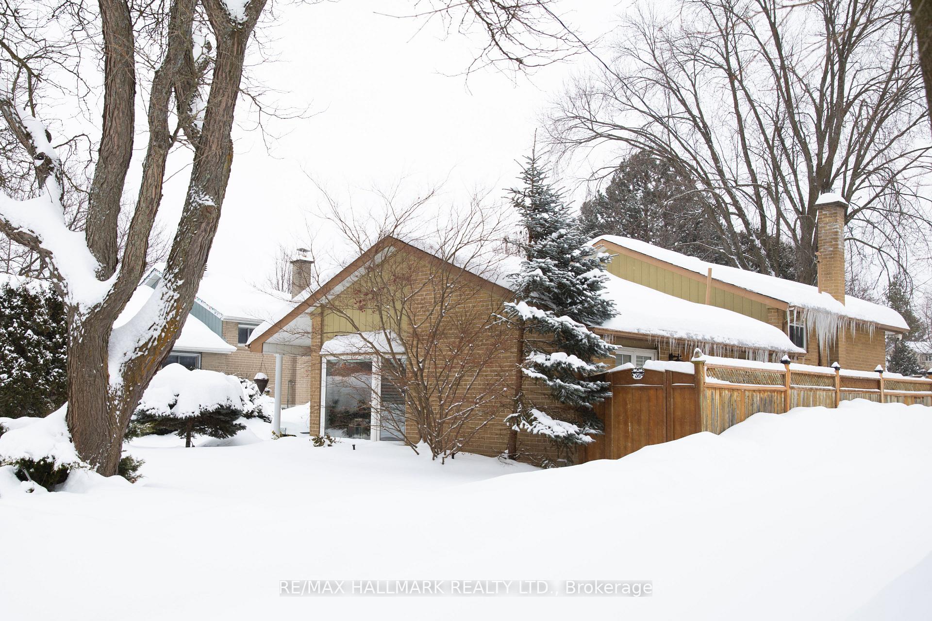 Photo 3 of 57 Richardson Drive, Aurora, Aurora Highlands — HOMEH