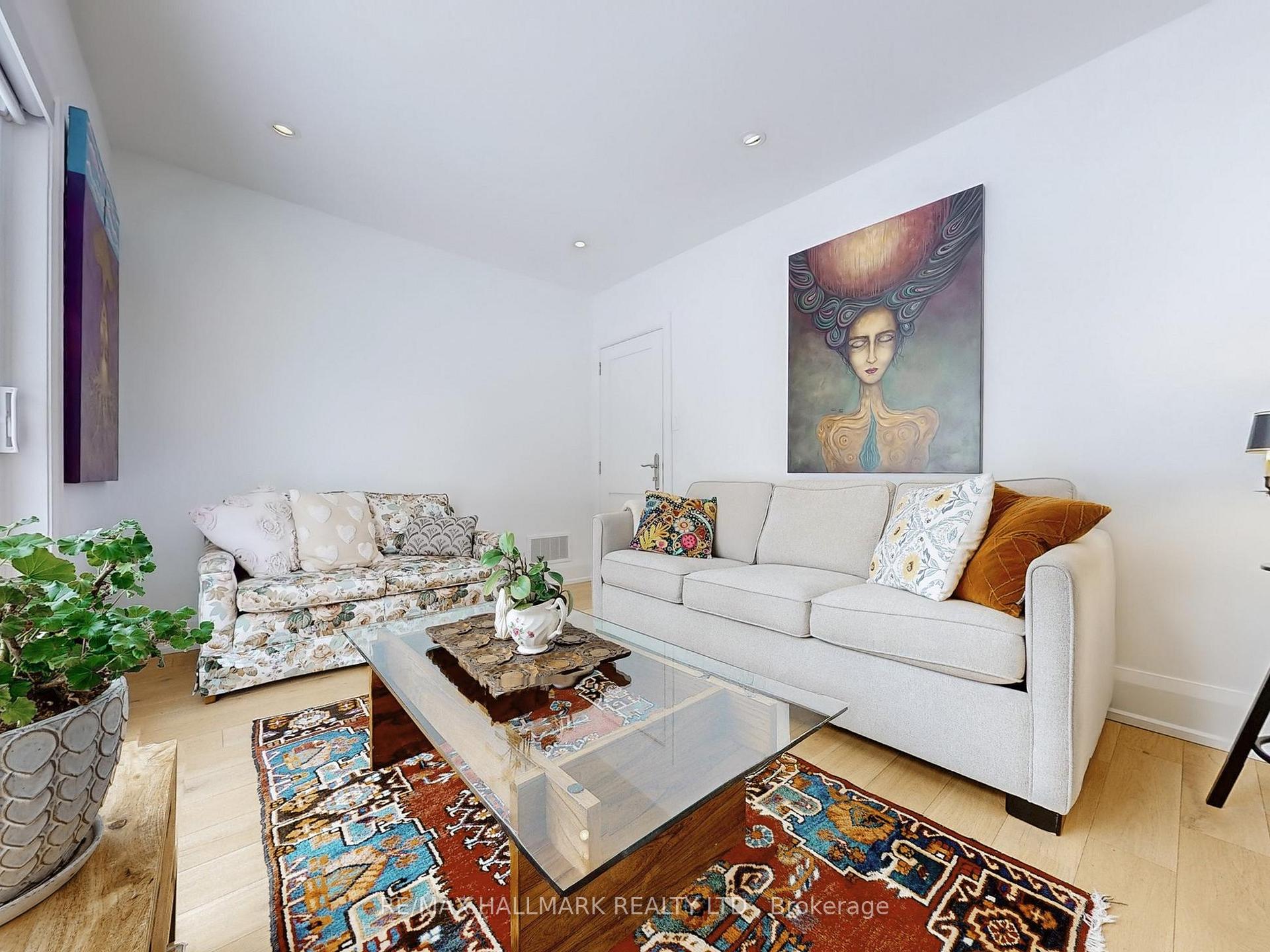 Photo 21 of 57 Richardson Drive, Aurora, Aurora Highlands — HOMEH