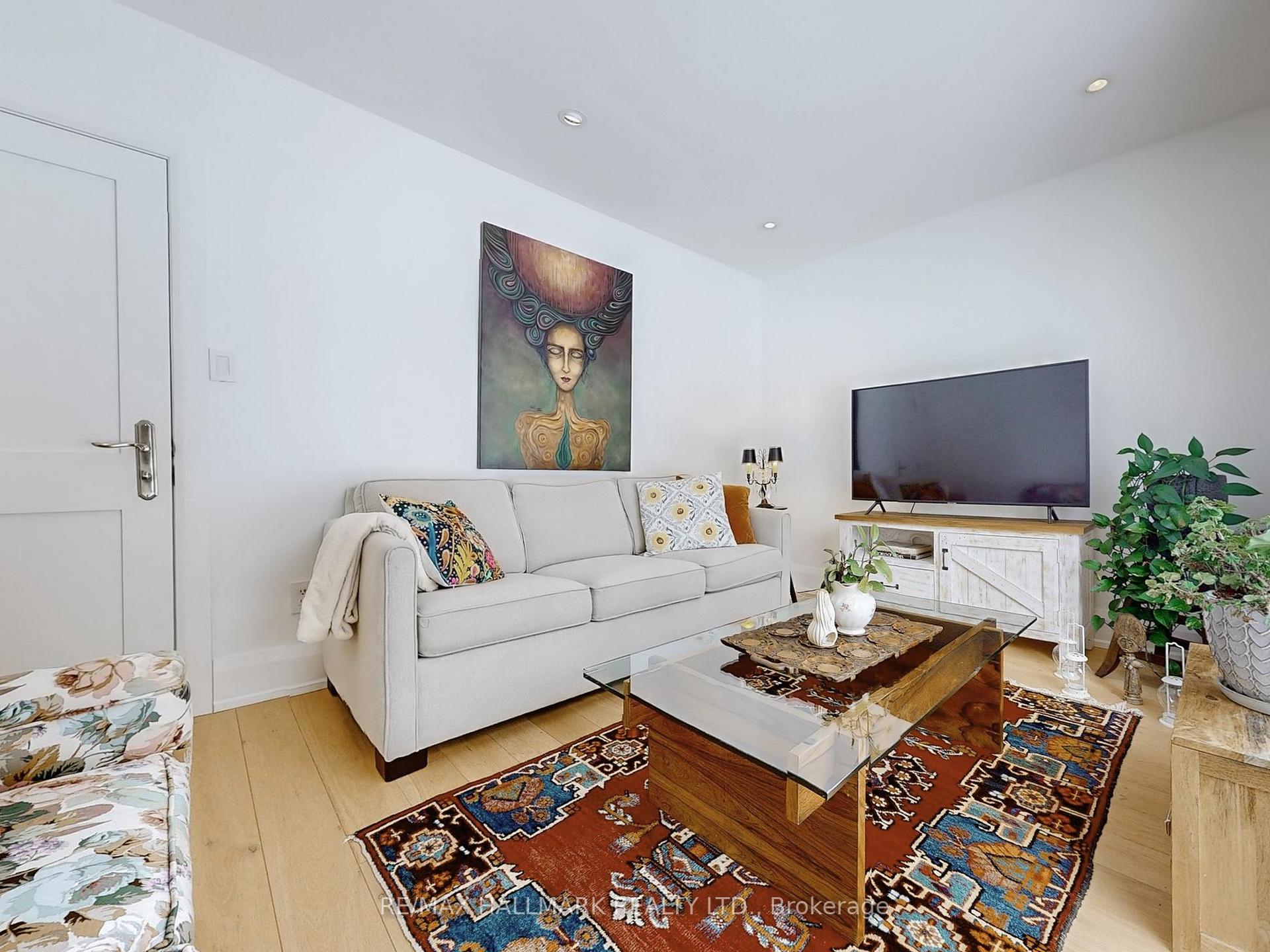 Photo 24 of 57 Richardson Drive, Aurora, Aurora Highlands — HOMEH