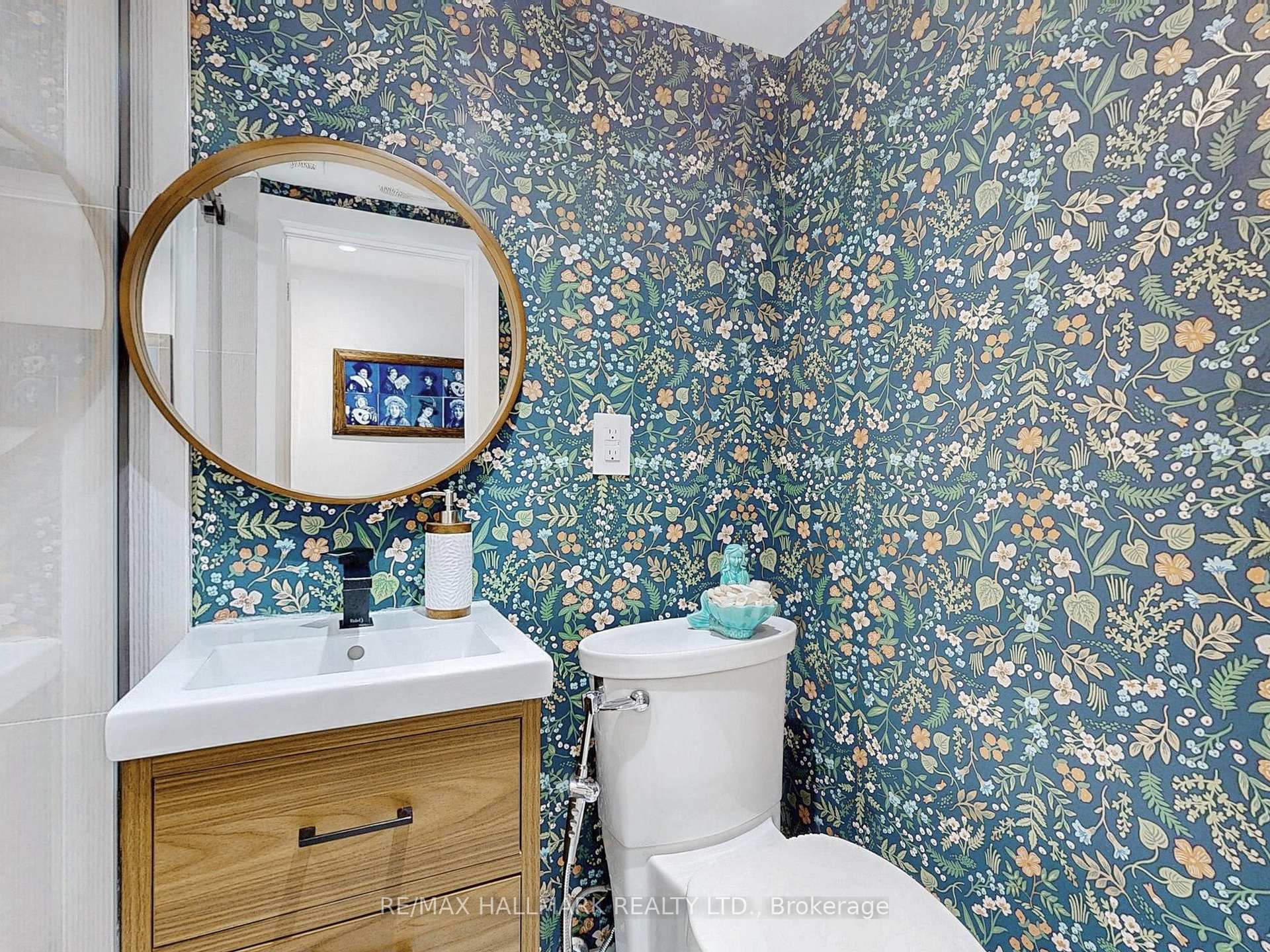 Photo 36 of 57 Richardson Drive, Aurora, Aurora Highlands — HOMEH