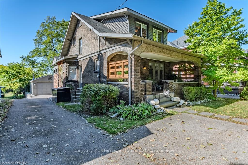 Photo 2 of 30 Banfield Street, Brant, Paris — HOMEH