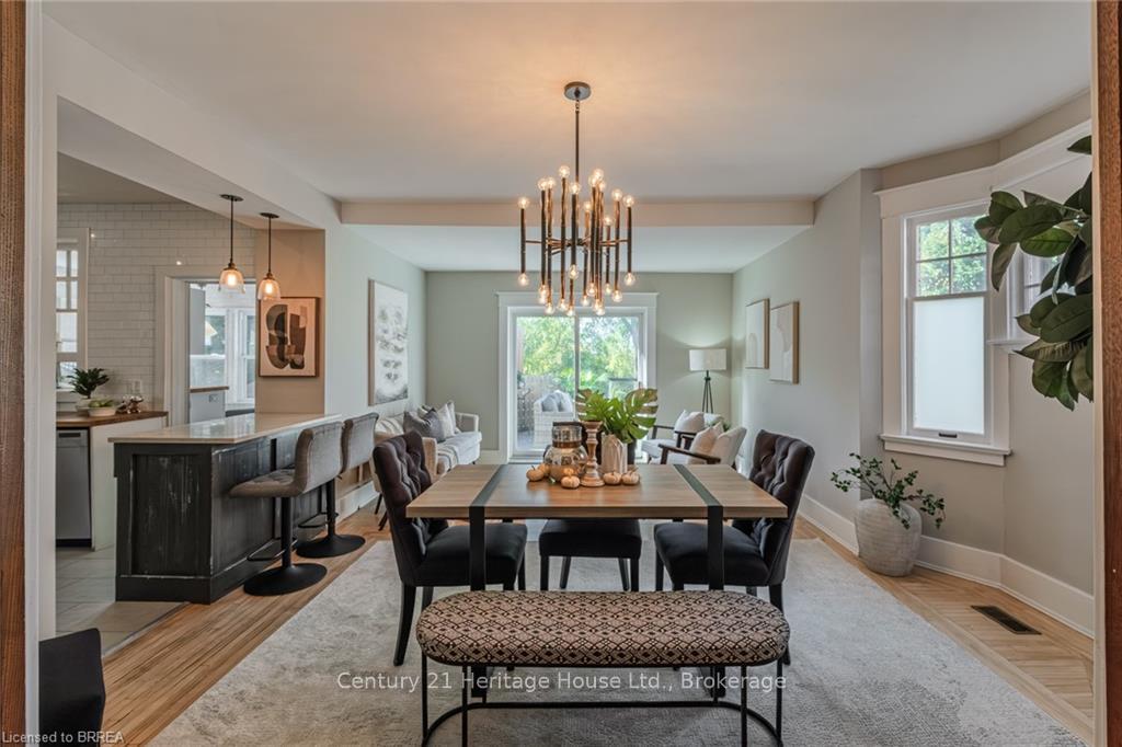 Photo 11 of 30 Banfield Street, Brant, Paris — HOMEH