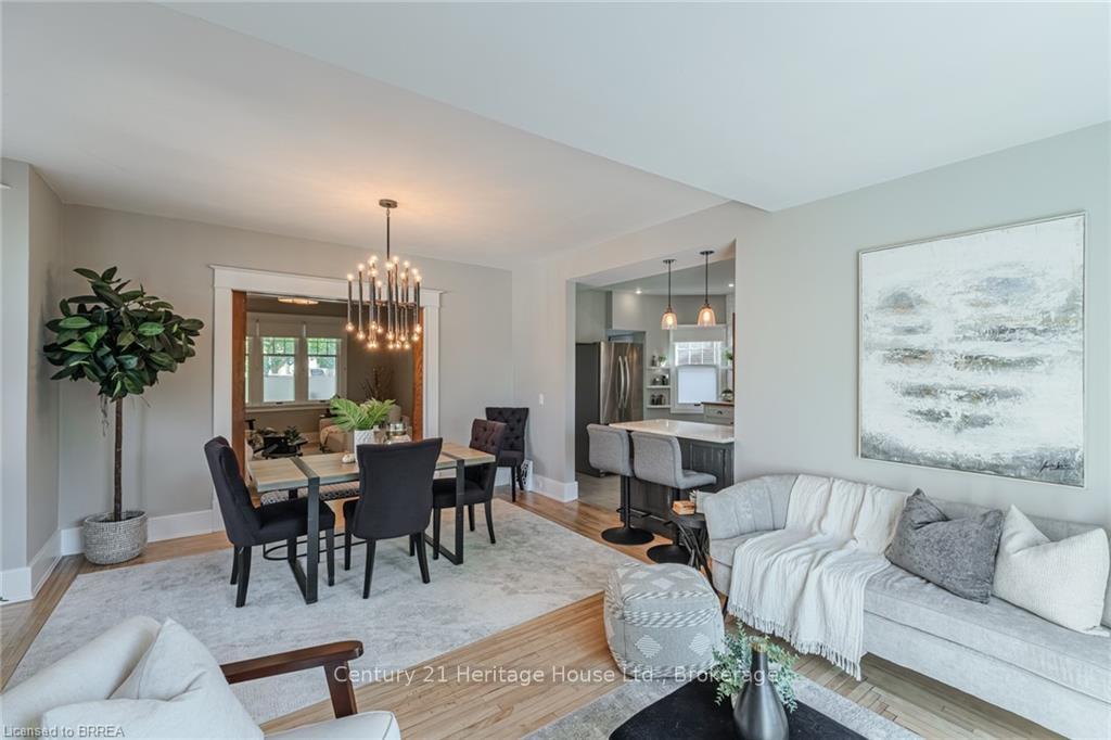 Photo 14 of 30 Banfield Street, Brant, Paris — HOMEH