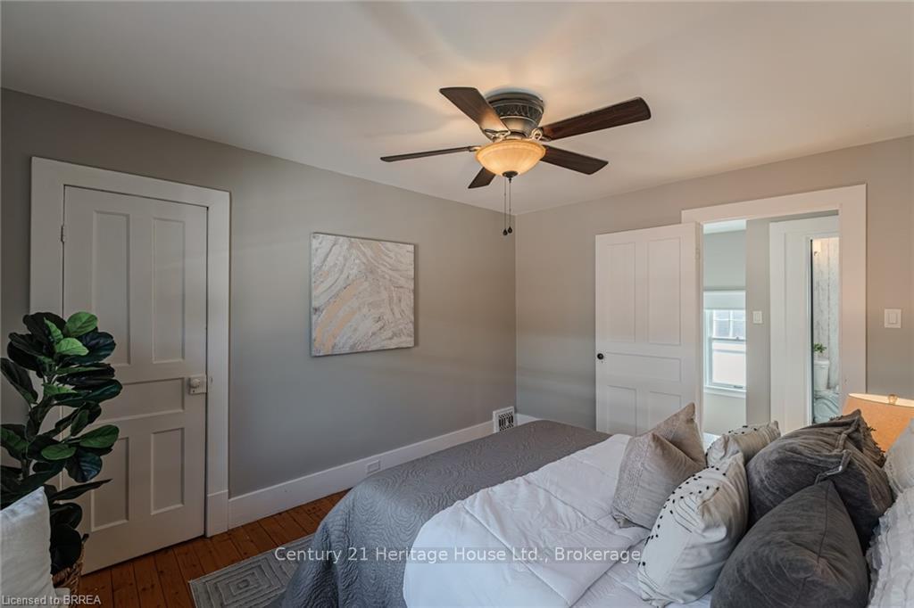 Photo 25 of 30 Banfield Street, Brant, Paris — HOMEH
