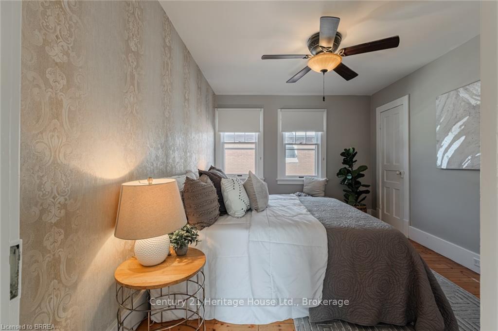 Photo 26 of 30 Banfield Street, Brant, Paris — HOMEH