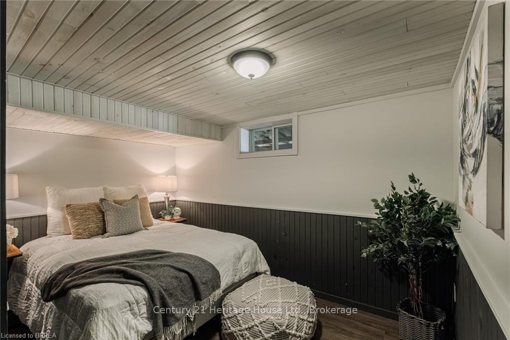 Photo 32 of 30 Banfield Street, Brant, Paris — HOMEH