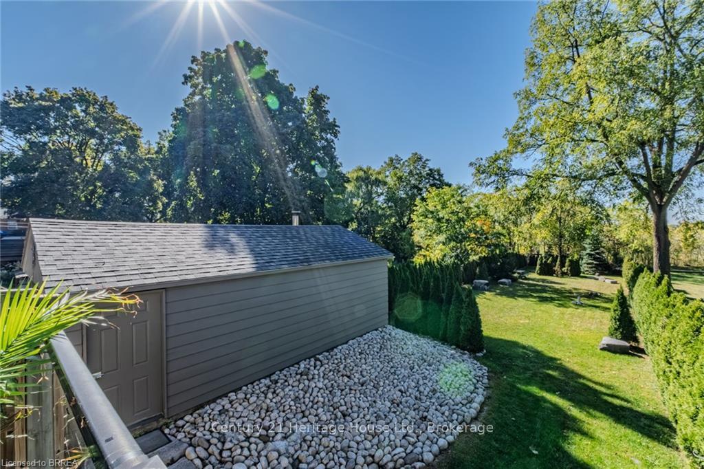 Photo 37 of 30 Banfield Street, Brant, Paris — HOMEH