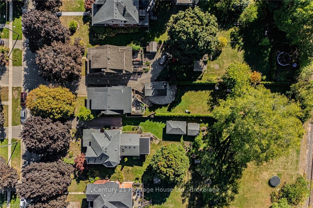 Photo 48 of 30 Banfield Street, Brant, Paris — HOMEH