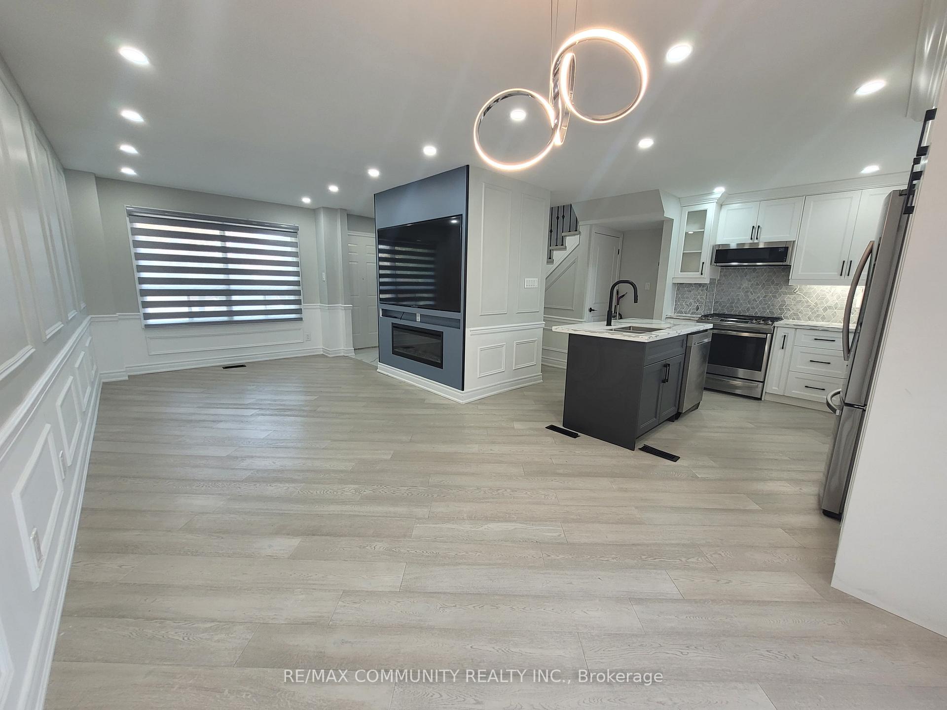 Photo 9 of Unit Upper, 255 Ravenscroft Road, Ajax, Central West — HOMEH