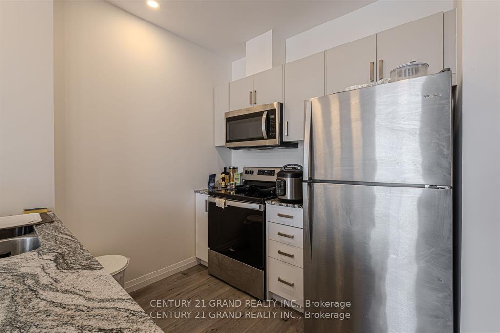 Photo 6 of Unit 503, 60 Charles Street W, Kitchener — HOMEH