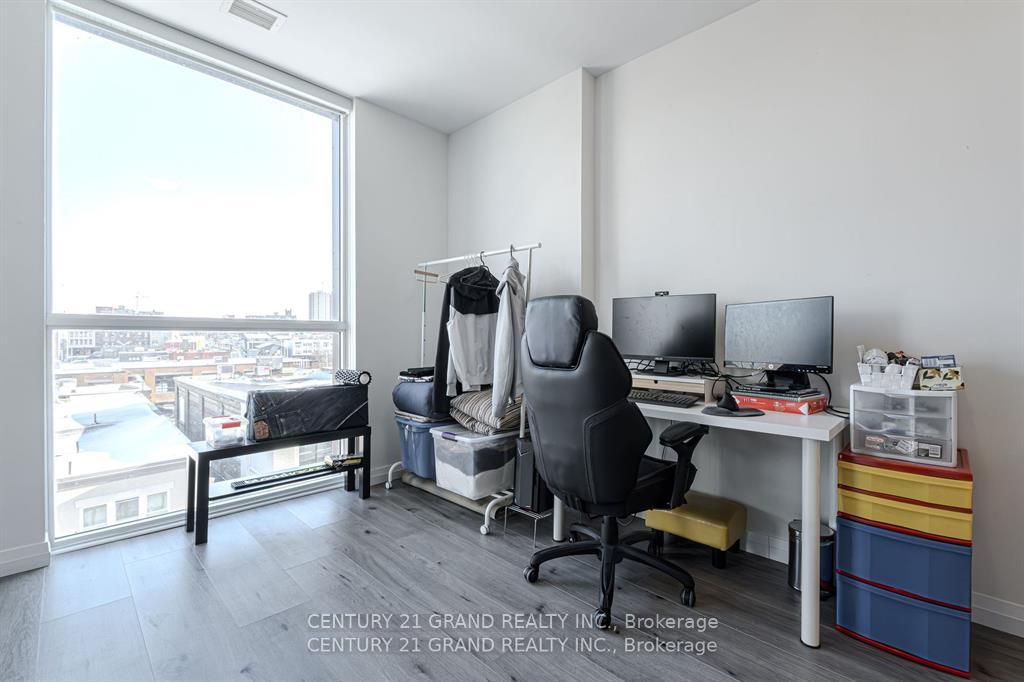 Photo 18 of Unit 503, 60 Charles Street W, Kitchener — HOMEH