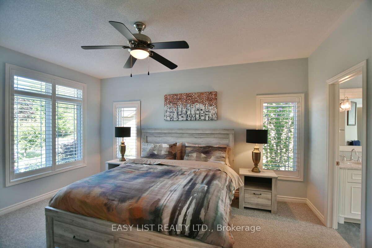 Photo 15 of 68 Kells Crescent, Collingwood — HOMEH