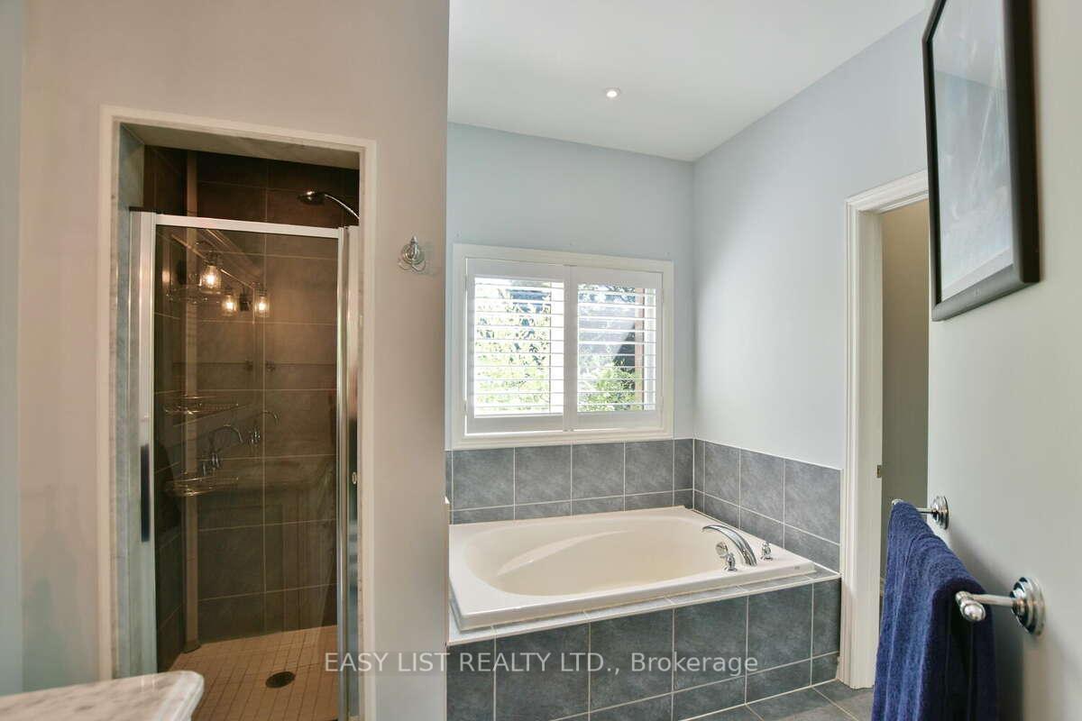 Photo 19 of 68 Kells Crescent, Collingwood — HOMEH