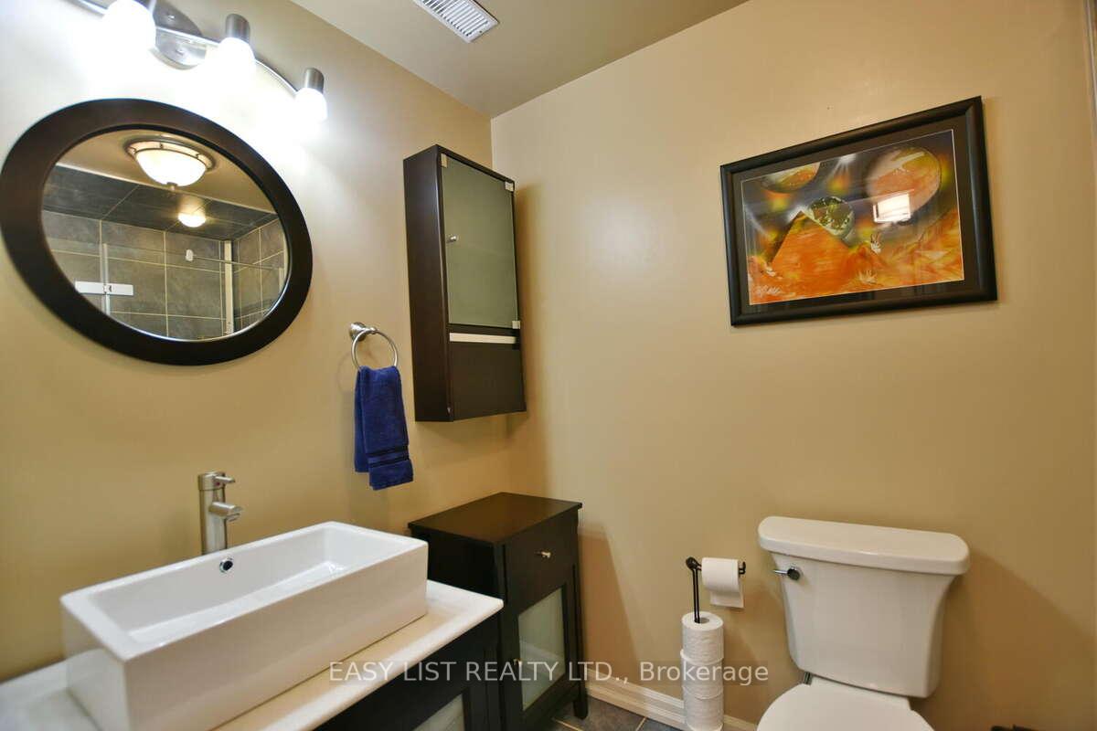 Photo 33 of 68 Kells Crescent, Collingwood — HOMEH