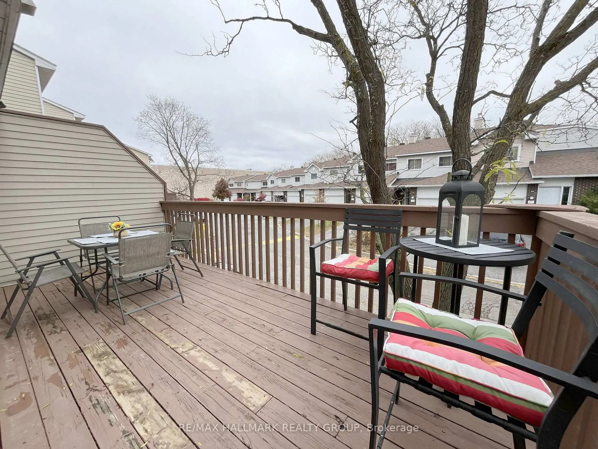 Photo 13 of Unit 11, 94 Esterlawn Private, Ottawa, McKellar Heights/Glabar Park — HOMEH
