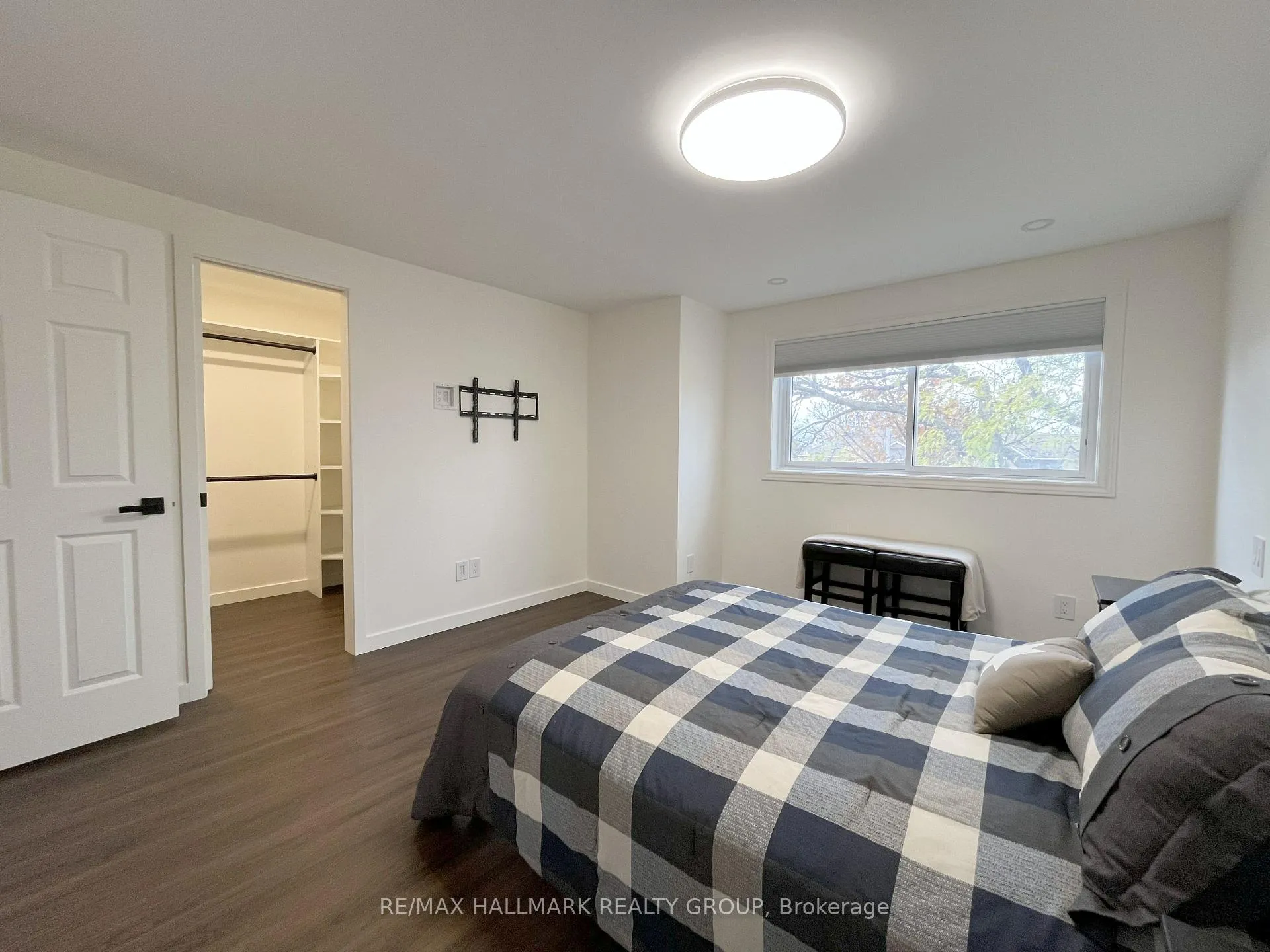 Photo 24 of Unit 11, 94 Esterlawn Private, Ottawa, McKellar Heights/Glabar Park — HOMEH