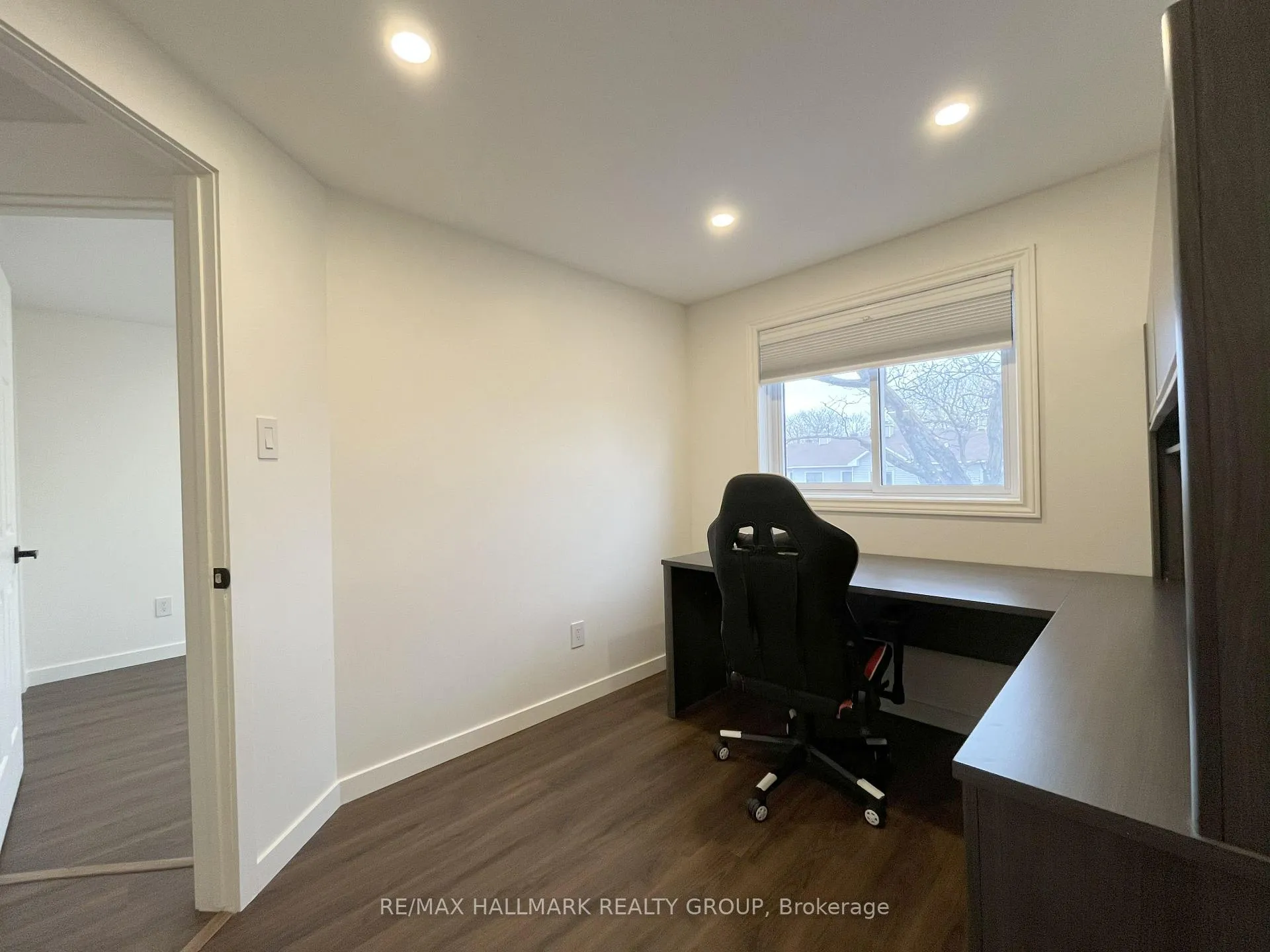 Photo 30 of Unit 11, 94 Esterlawn Private, Ottawa, McKellar Heights/Glabar Park — HOMEH