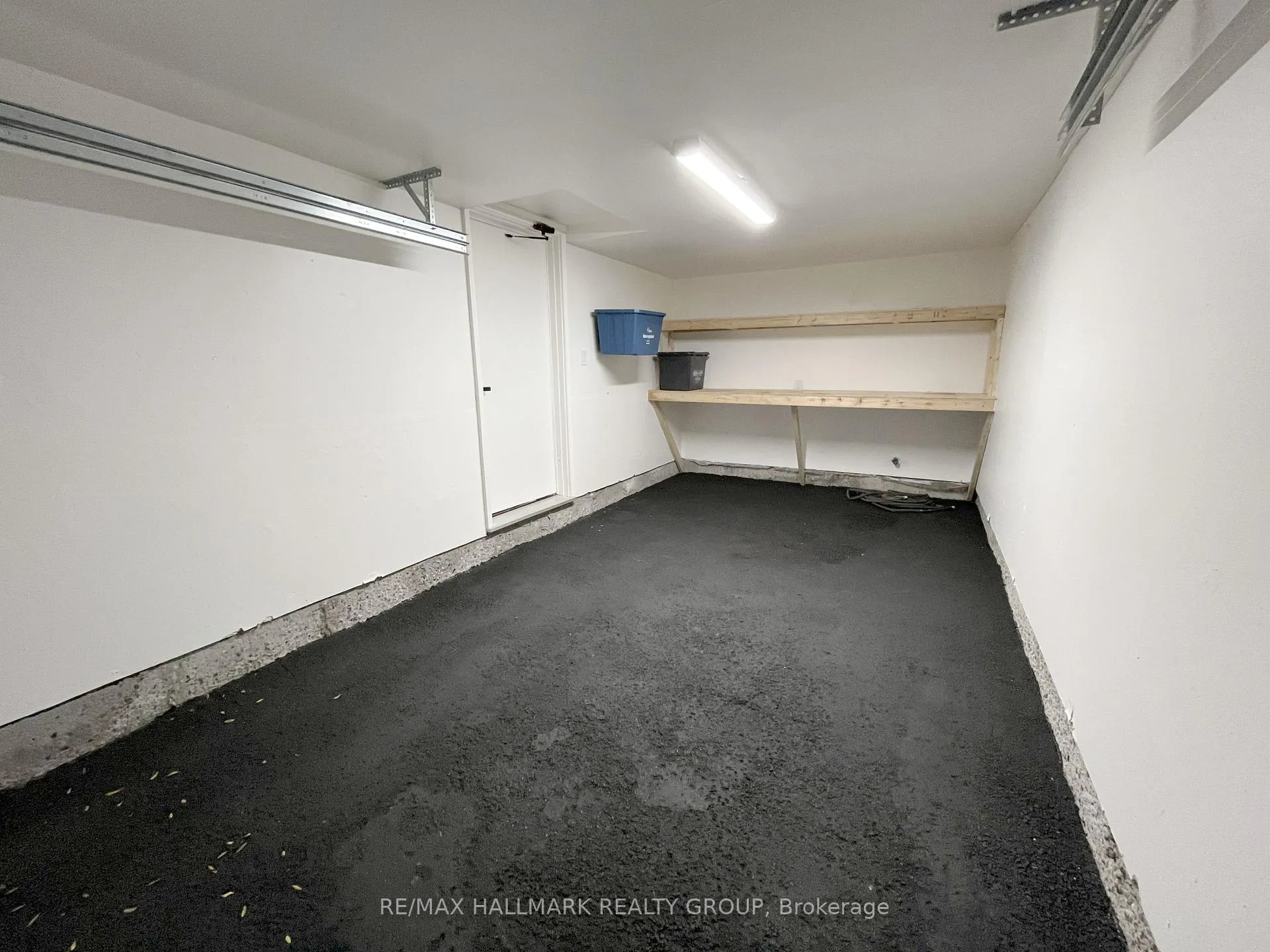 Photo 35 of Unit 11, 94 Esterlawn Private, Ottawa, McKellar Heights/Glabar Park — HOMEH