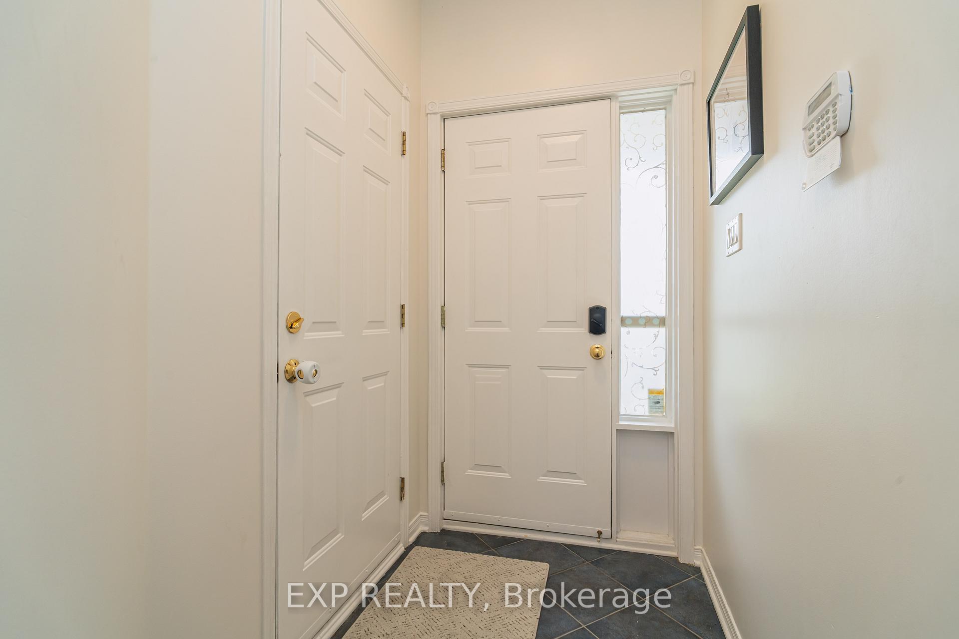 Photo 5 of 1091 Rocky Harbour Crescent, Ottawa, Riverside South/Gloucester Glen — HOMEH