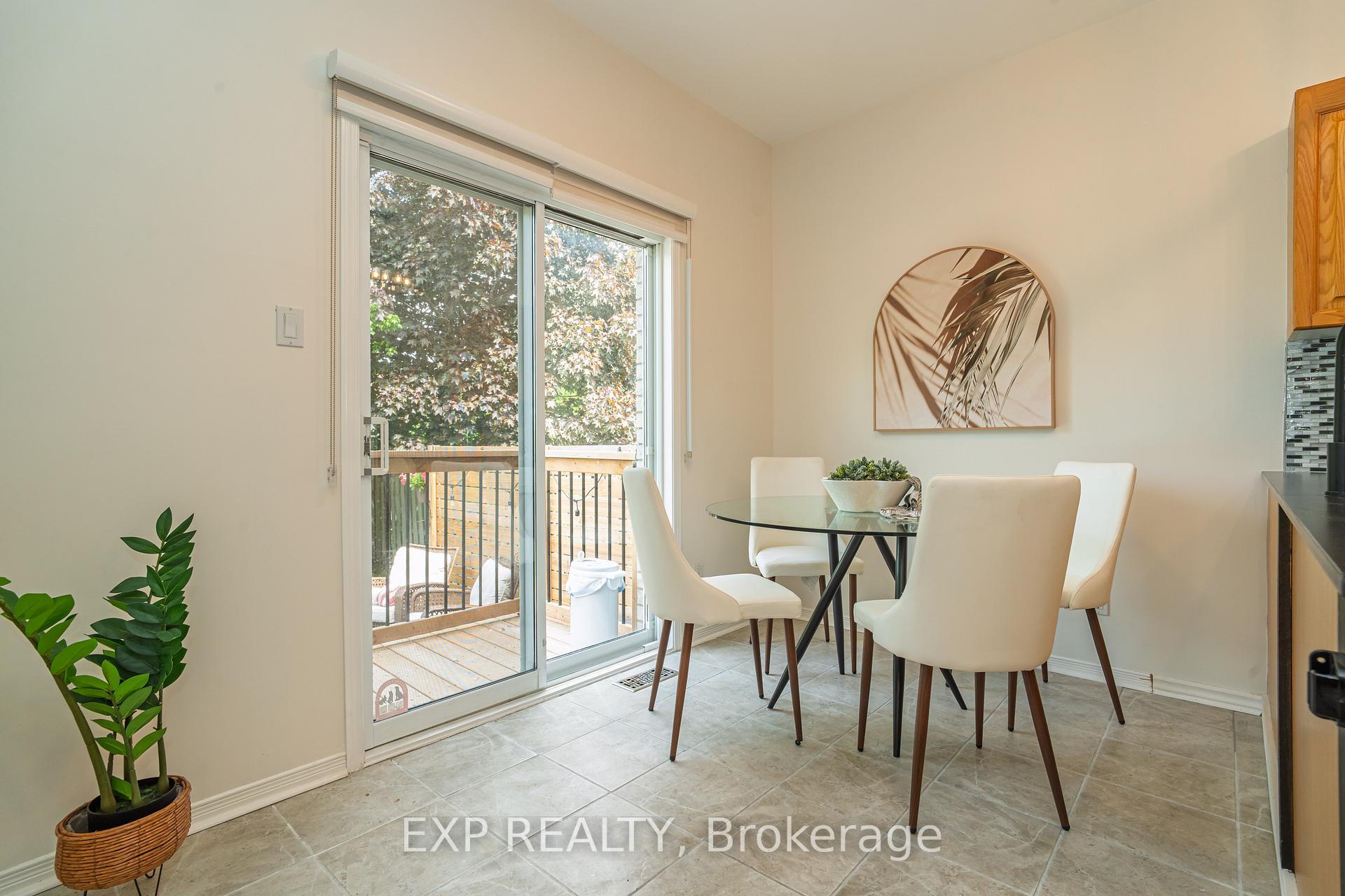 Photo 13 of 1091 Rocky Harbour Crescent, Ottawa, Riverside South/Gloucester Glen — HOMEH