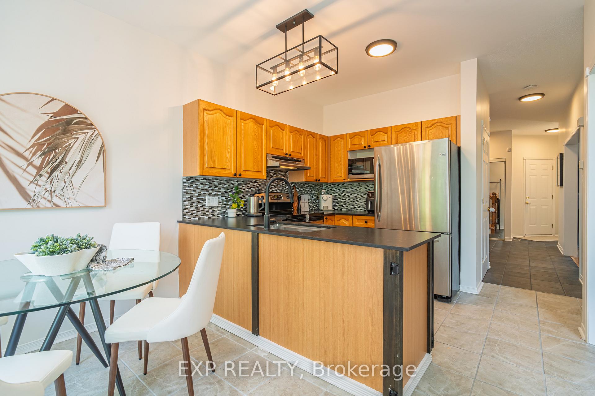 Photo 14 of 1091 Rocky Harbour Crescent, Ottawa, Riverside South/Gloucester Glen — HOMEH
