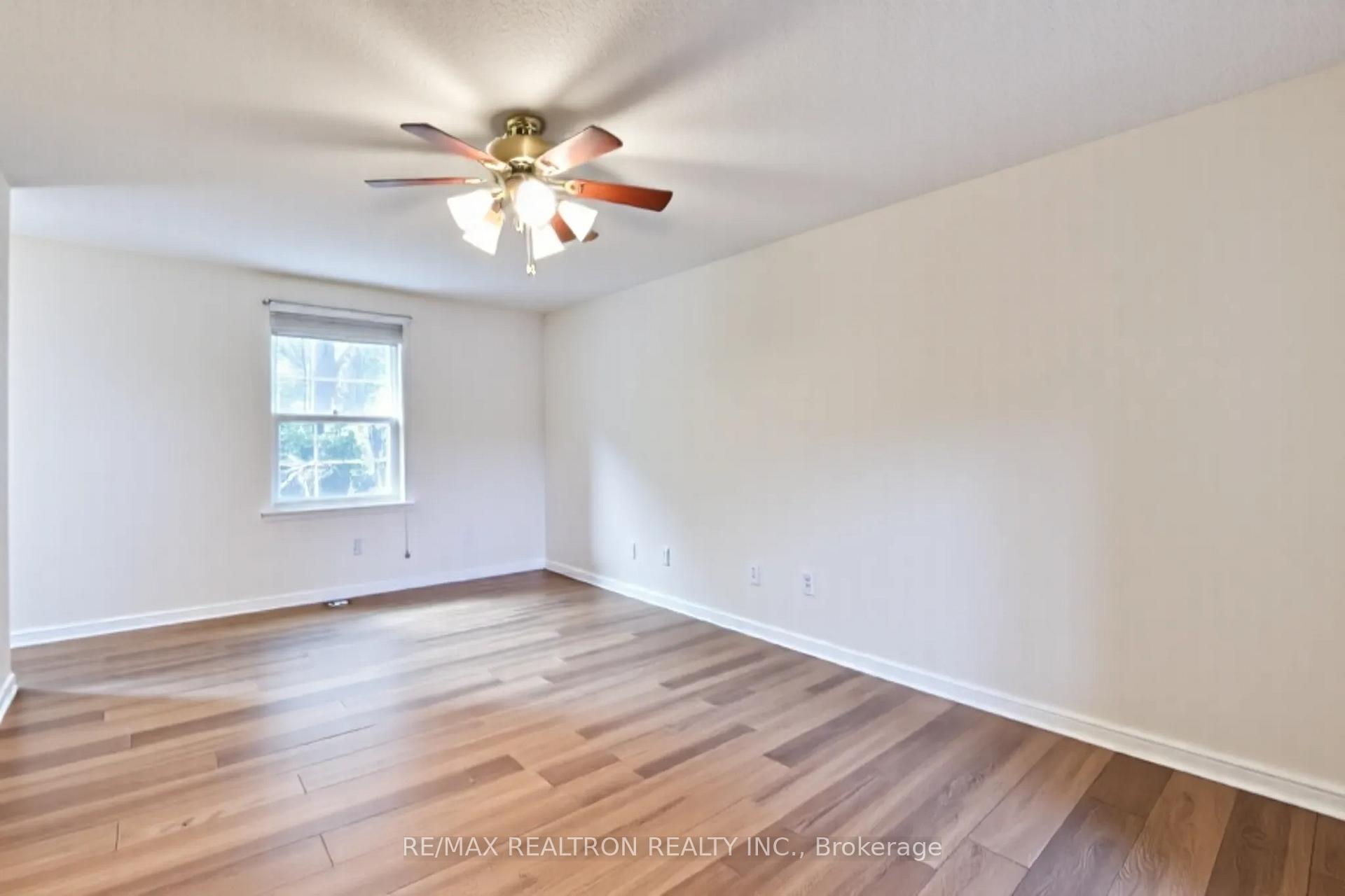 Photo 21 of 54 Carruthers Crescent, Barrie, Grove East — HOMEH