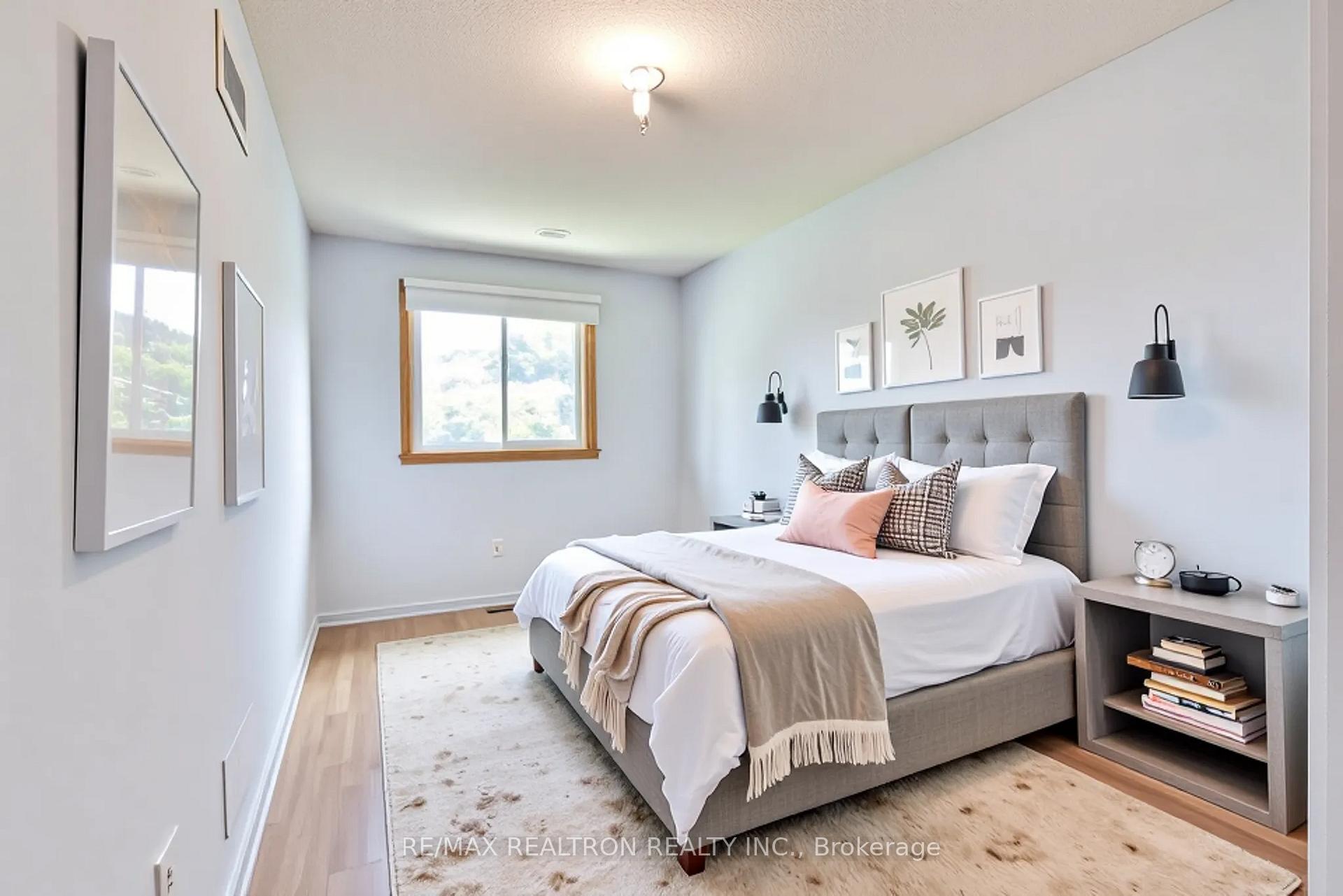 Photo 23 of 54 Carruthers Crescent, Barrie, Grove East — HOMEH