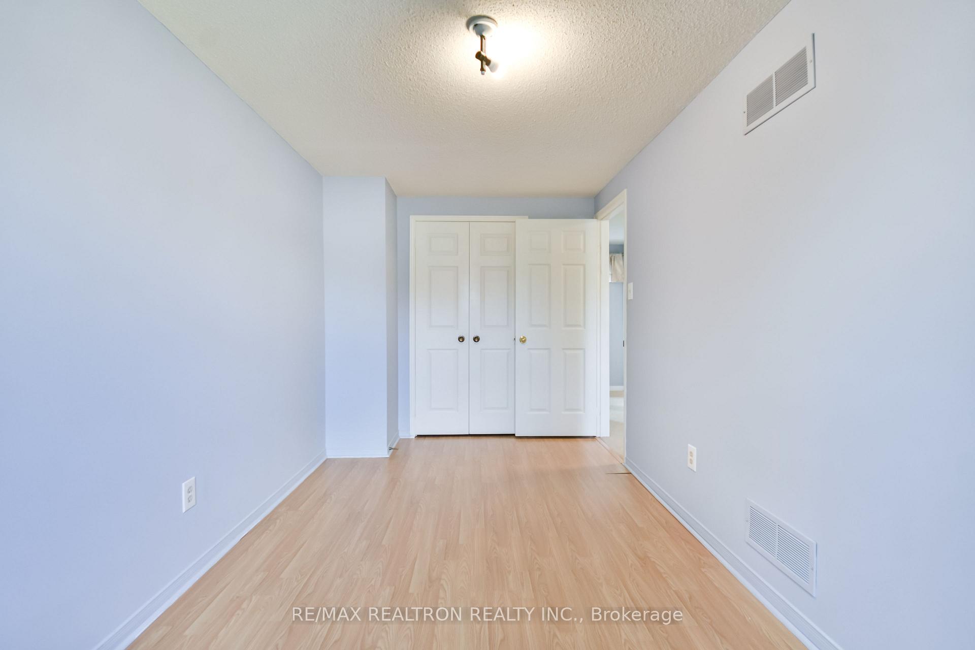 Photo 25 of 54 Carruthers Crescent, Barrie, Grove East — HOMEH