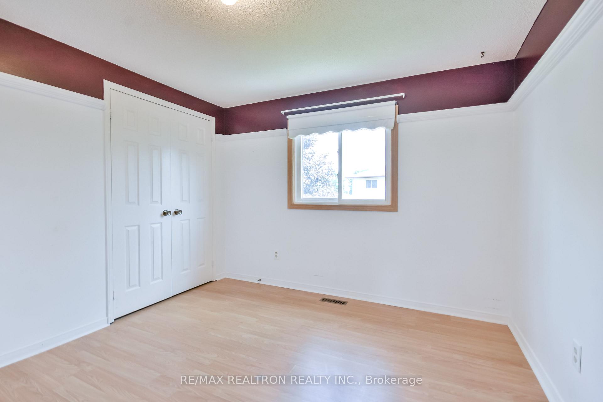 Photo 28 of 54 Carruthers Crescent, Barrie, Grove East — HOMEH