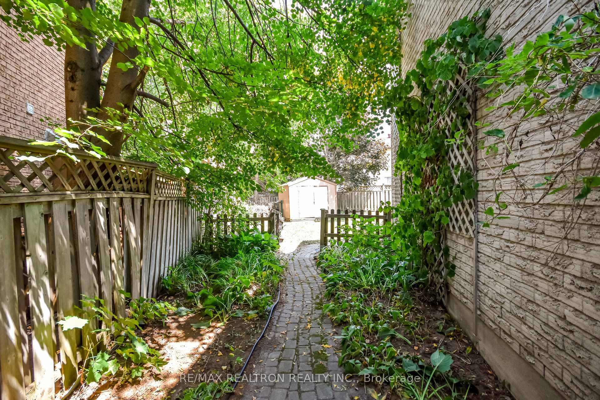 Photo 37 of 54 Carruthers Crescent, Barrie, Grove East — HOMEH