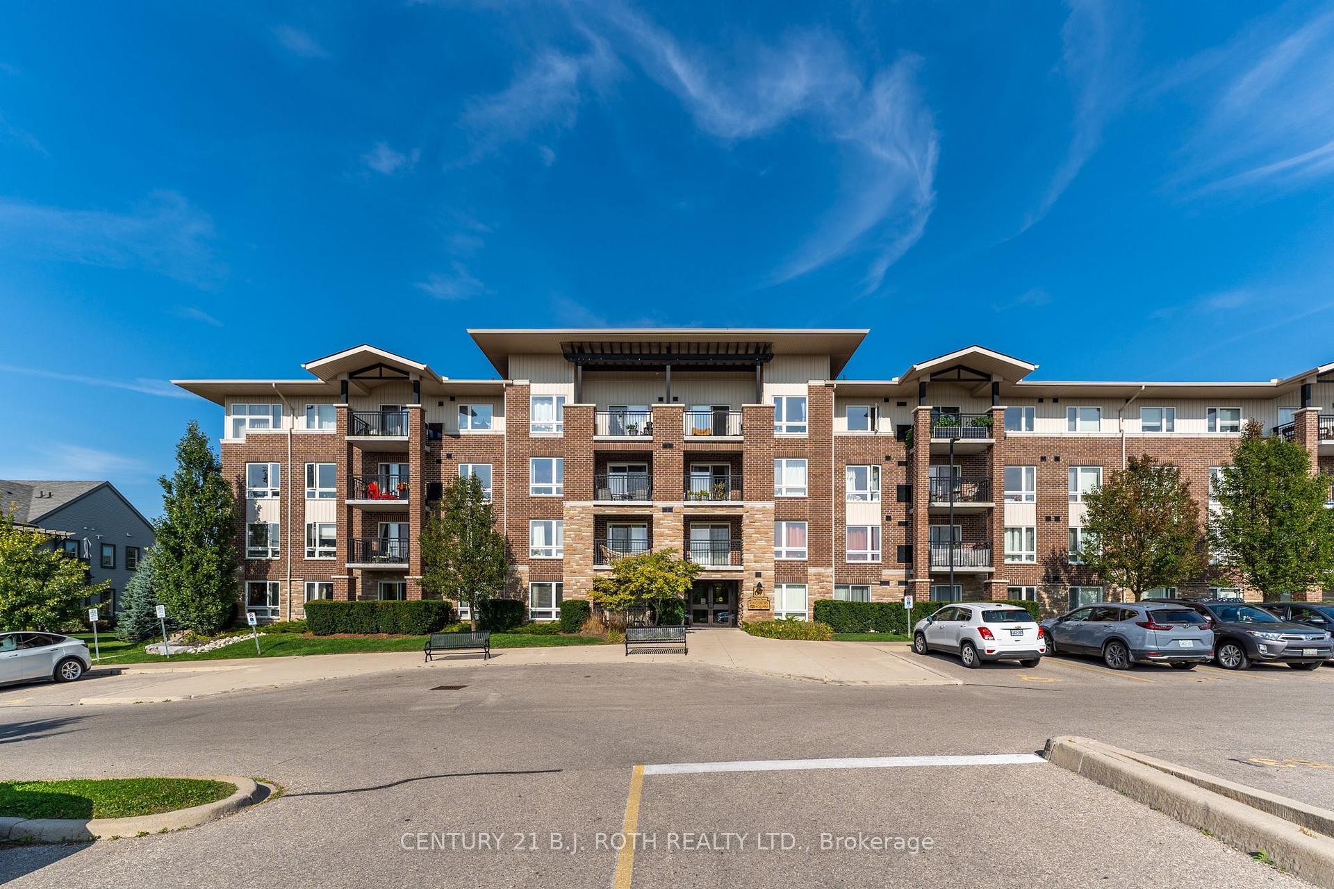 Front of Unit 403, 67 Kingsbury Square