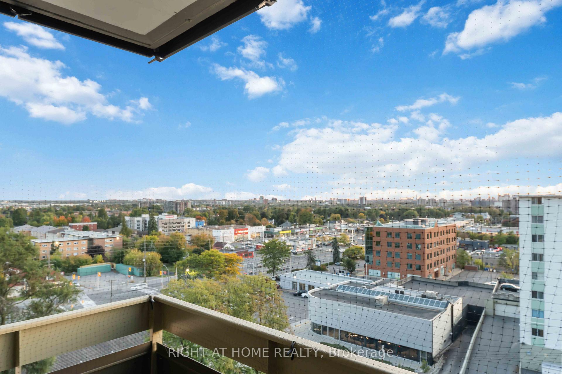 Photo 25 of Unit 903, 555 Brittany Drive, Ottawa, Viscount Alexander Park — HOMEH