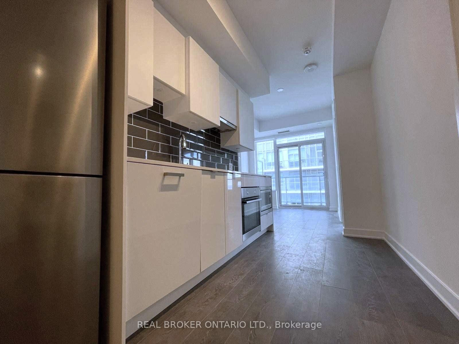 Photo 3 of Unit LPH02, 195 Redpath Avenue, Toronto, Mount Pleasant East — HOMEH