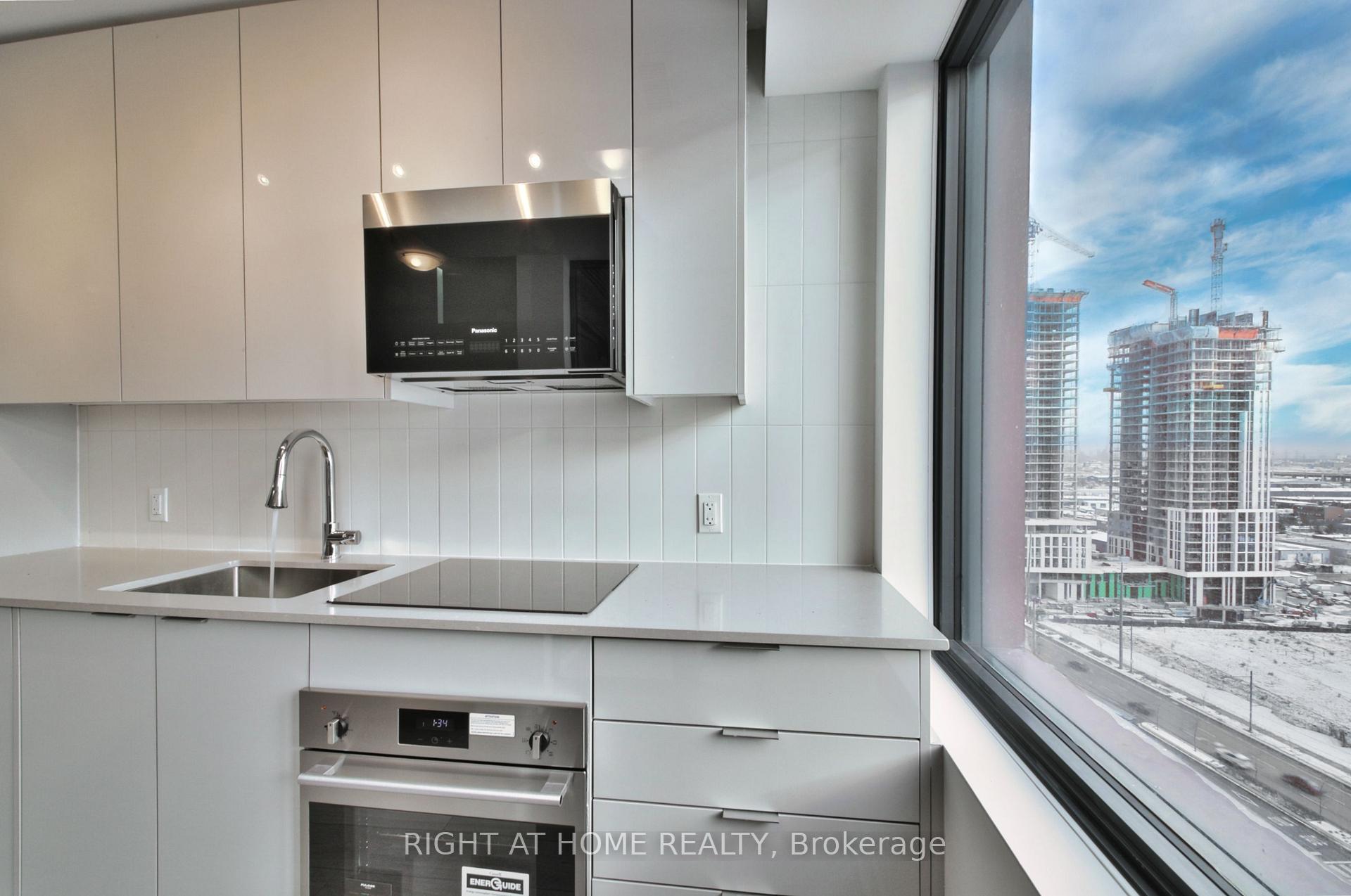 Photo 8 of Unit 1510, 2920 Highway 7 W, Vaughan, Concord — HOMEH