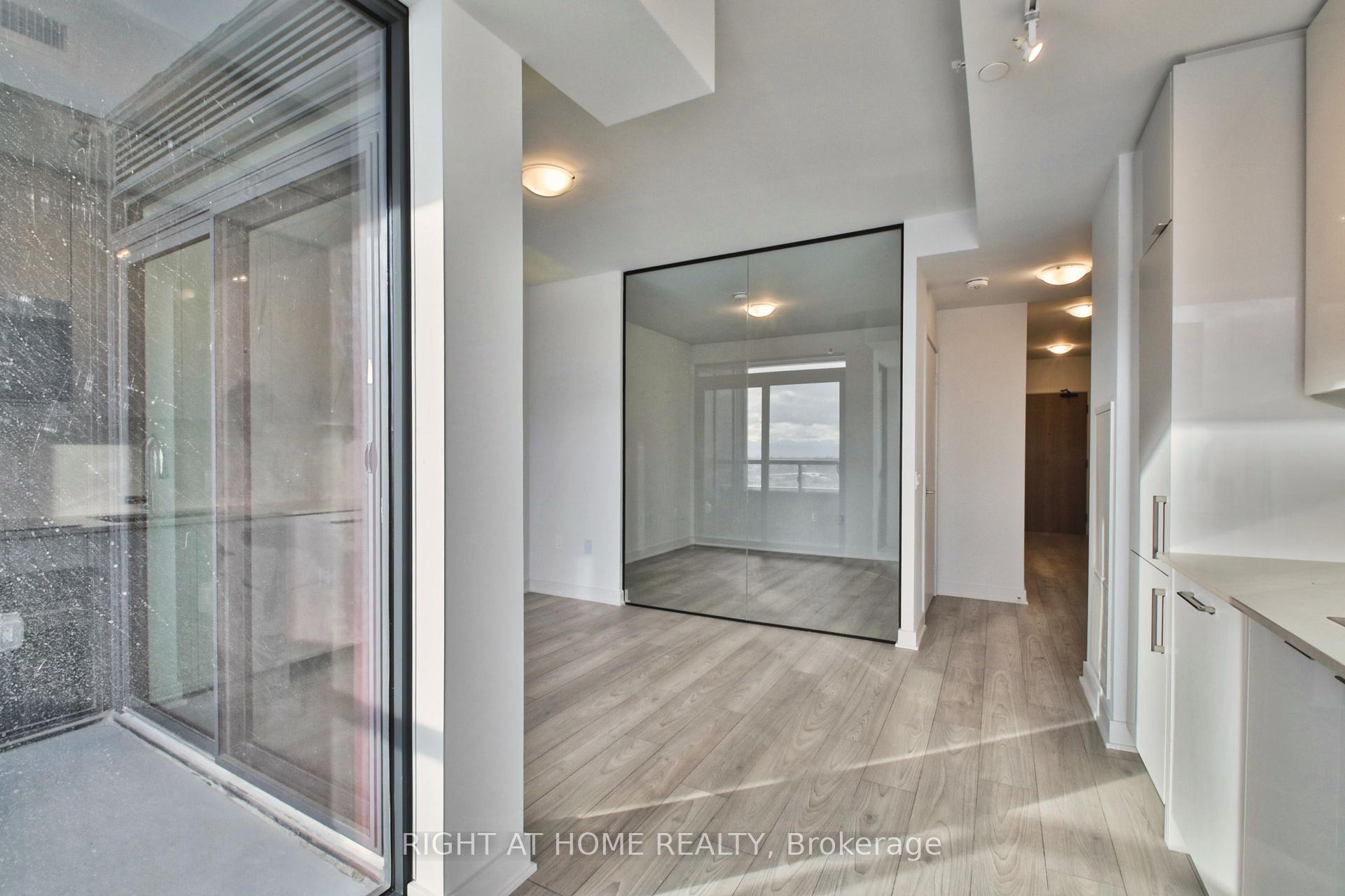 Photo 9 of Unit 1510, 2920 Highway 7 W, Vaughan, Concord — HOMEH