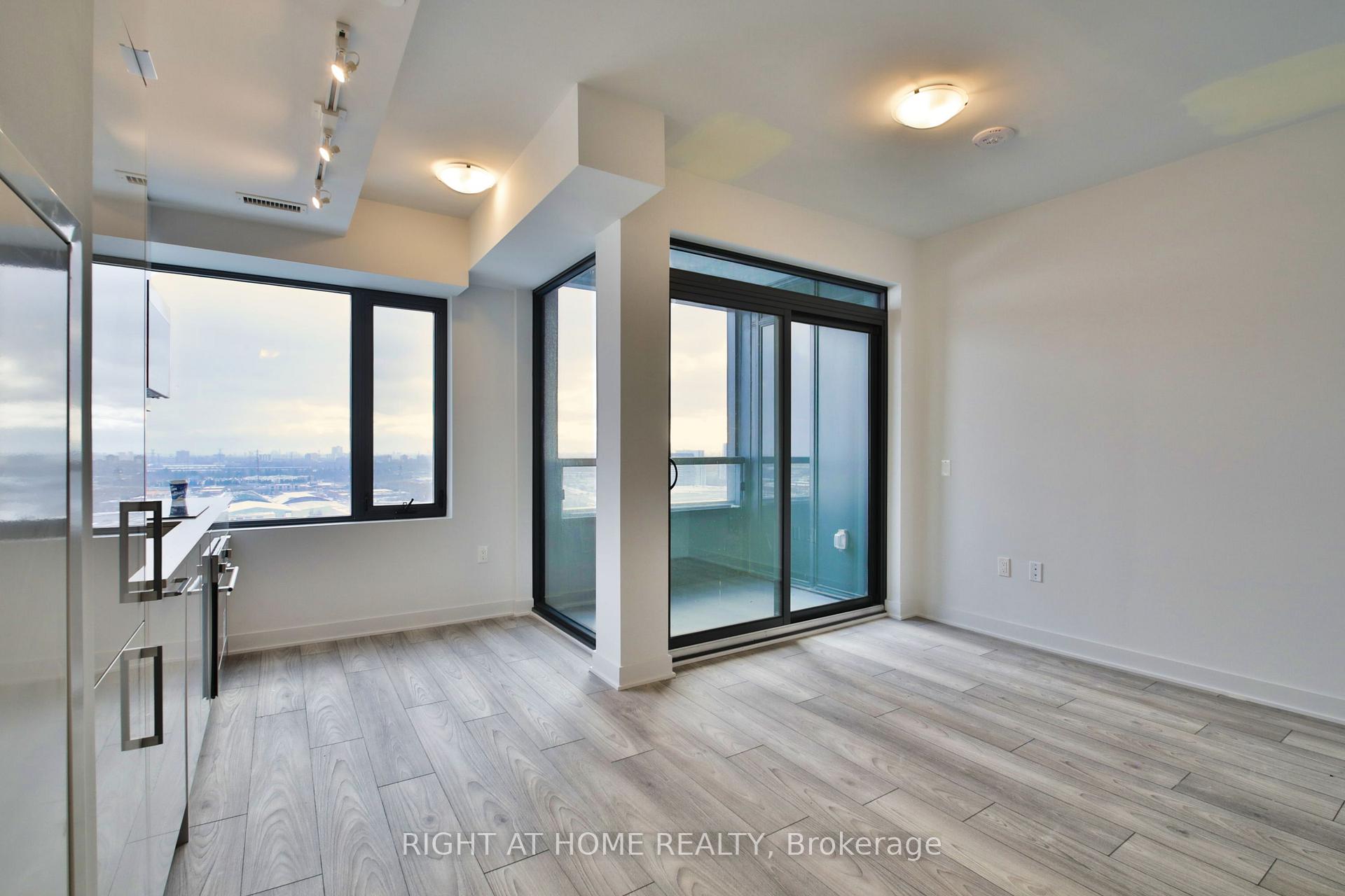 Photo 15 of Unit 1510, 2920 Highway 7 W, Vaughan, Concord — HOMEH